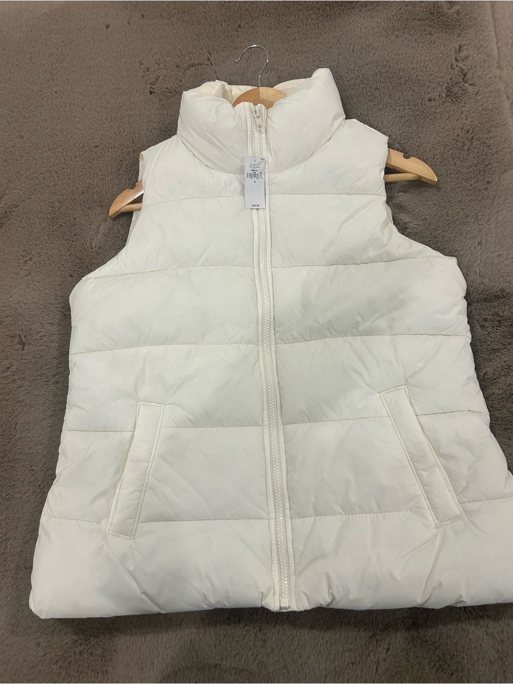 Old Navy white  Quilted Puffer Vest - Sleeveless Zip Front